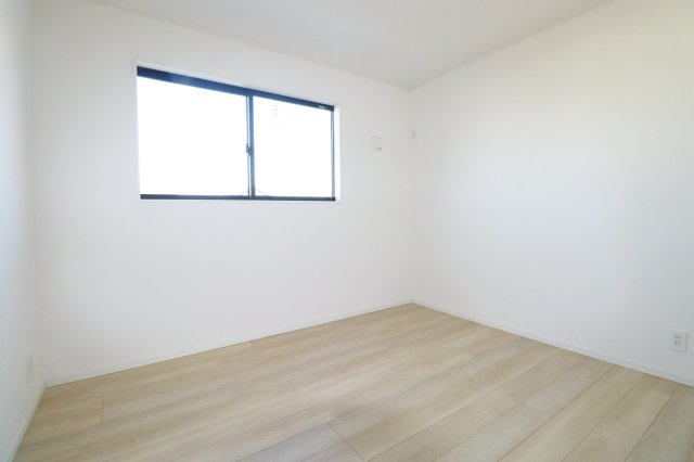 矢吹町八幡町第24　　　２号棟　　　善郷小学校、矢吹中学区の洋室