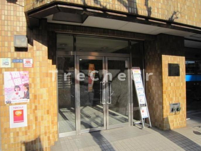 第二大野ビルヨシサンズのエントランス