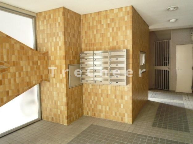 第二大野ビルヨシサンズのエントランス