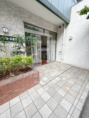 【エントランス】 | グリーンコーポ高島 | 清潔なエントランスです