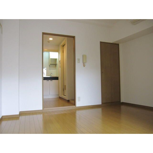 プレール新宿余丁町