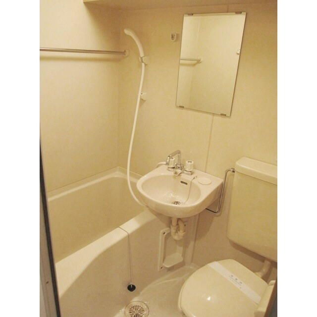 プレール新宿余丁町の浴室