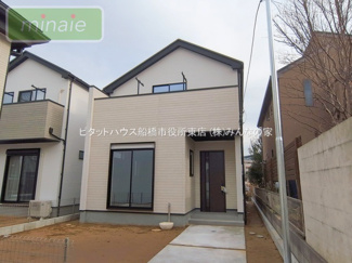 【外観】 | パントリー　洋室9帖　2台駐車可　柏井町11期　全3棟　3号棟 | 販売現地