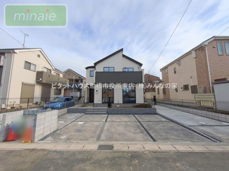 【外観】 | 全室南向き　並列2台駐車可　柏井町11期　全3棟　2号棟 | 販売現地