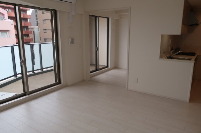 トラープランド翠命館の居間・リビング