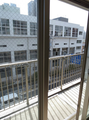 【バルコニー】 | アンダーフォレスト