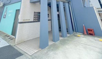 【エントランス】 | アンダーフォレスト