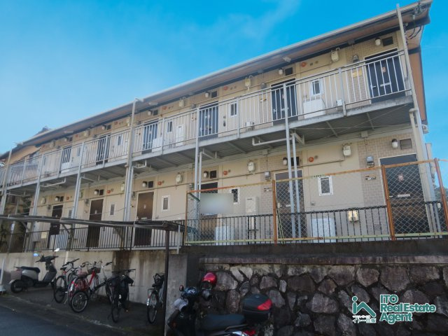 ハイツ詩仙院の外観