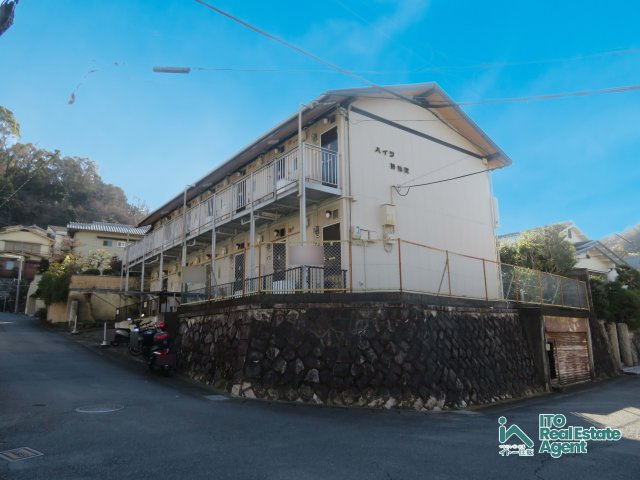 ハイツ詩仙院の外観