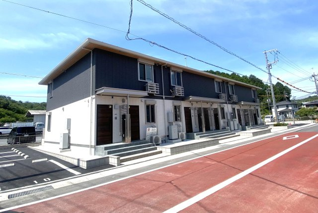 D-ROOM八本松東の外観