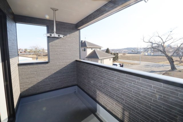 矢吹町八幡町第24　　　３号棟　　　善郷小学校、矢吹中学区のバルコニー