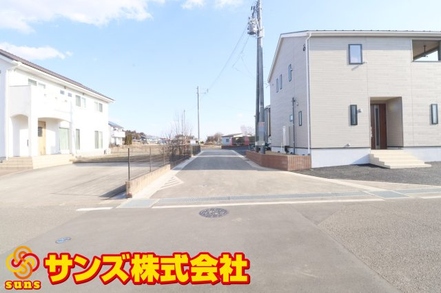 矢吹町八幡町第24　　　３号棟　　　善郷小学校、矢吹中学区の外観|北側から見た駐車場を含む外観♪