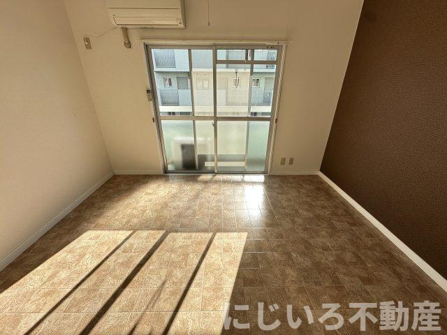 ファーストインK2の居間・リビング