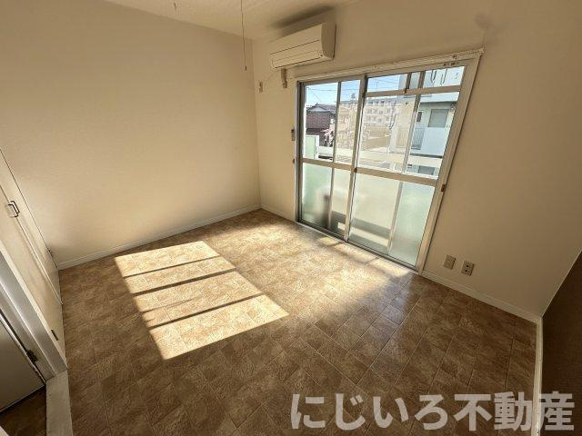 ファーストインK2の居間・リビング