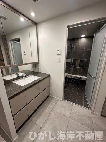 クリオ鵠沼海岸グランロワの脱衣所|脱衣スペース