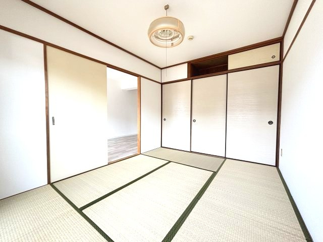 ビィラソレイユの和室