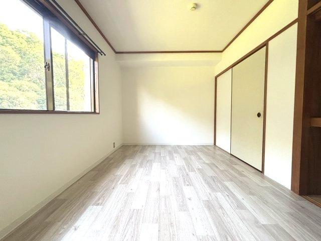 ビィラソレイユの洋室