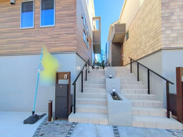 《仲介手数料無料》練馬区大泉町２丁目35-8新築一戸建て