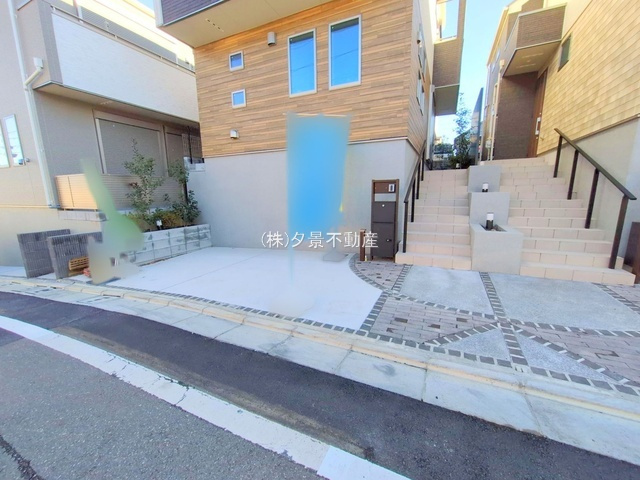 《仲介手数料無料》練馬区大泉町２丁目35-8新築一戸建て