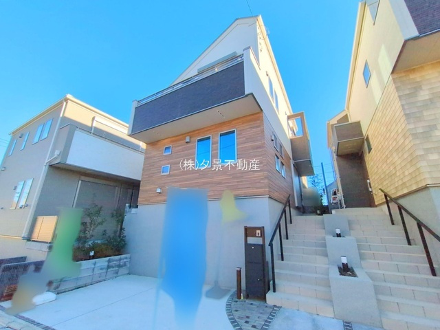 《仲介手数料無料》練馬区大泉町２丁目35-8新築一戸建ての外観