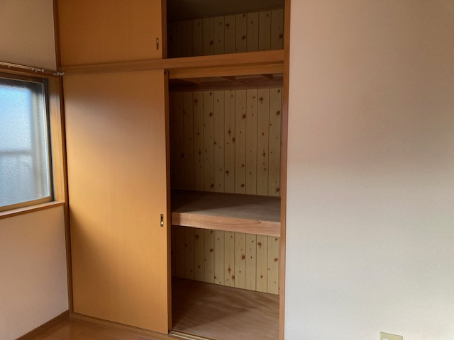 足立区神明南２丁目のアパートの収納|201