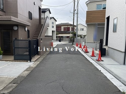 【居間・リビング】 | 【仲介手数料０円】平塚市夕陽ケ丘第2期　新築一戸建て　全2棟 | 平塚市夕陽ケ丘第2期　新築一戸建て　全2棟