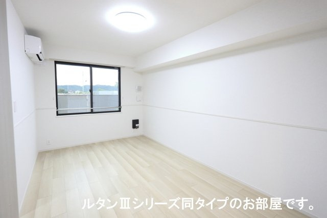 ノーススターガーデンの洋室