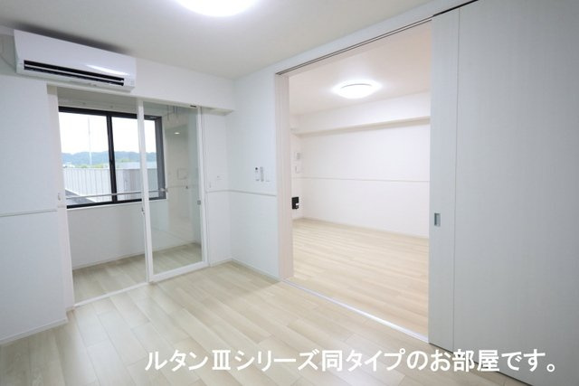 ノーススターガーデンの洋室