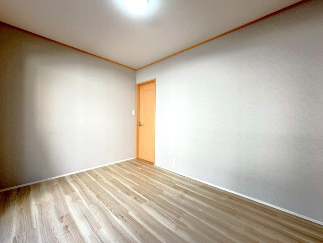 ２０２５年１１月リフォーム完了◆３沿線利用可◆周辺環境充実◆伏見区革屋町の洋室|洋室