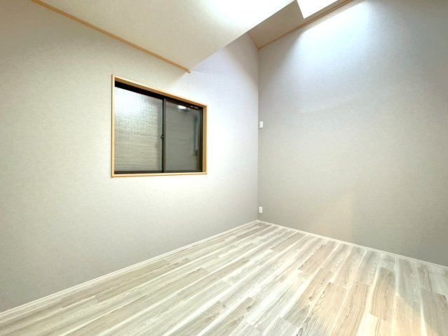 ２０２５年１１月リフォーム完了◆３沿線利用可◆周辺環境充実◆伏見区革屋町の洋室|洋室