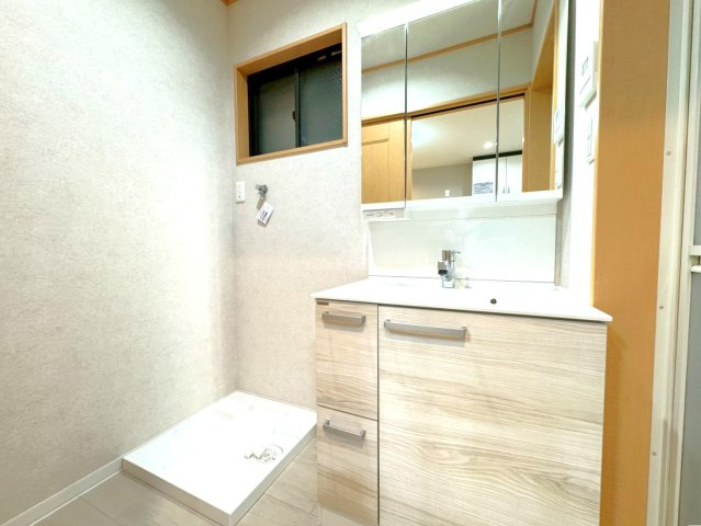 ２０２５年１１月リフォーム完了◆３沿線利用可◆周辺環境充実◆伏見区革屋町の洗面所|洗面室