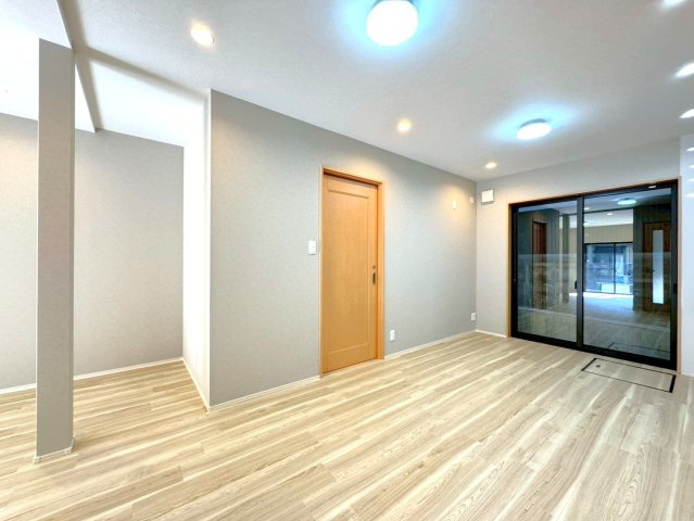 ２０２５年１１月リフォーム完了◆３沿線利用可◆周辺環境充実◆伏見区革屋町の居間・リビング|リビング