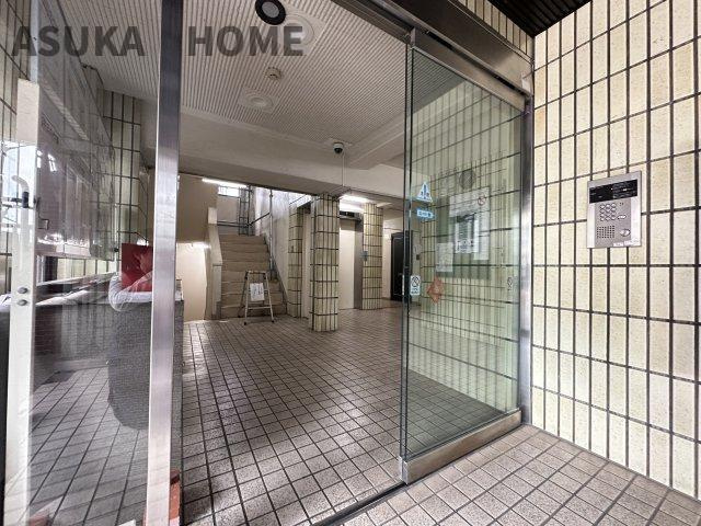 朝日プラザ横浜神之木公園のその他共用部分|セキュリティー面でも安全なオートロックを完備♪安心して生活できますね。