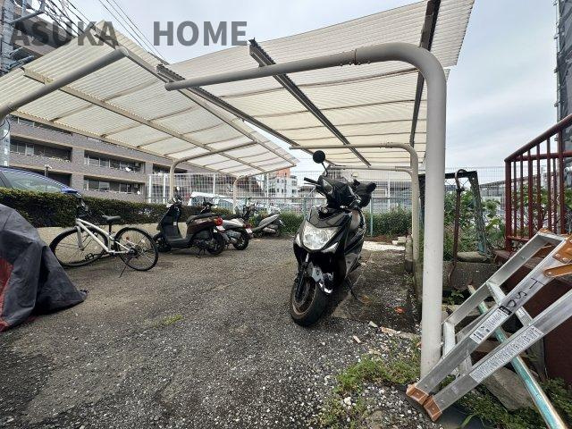 朝日プラザ横浜神之木公園のその他|屋根付きのバイク置き場完備♪しています。