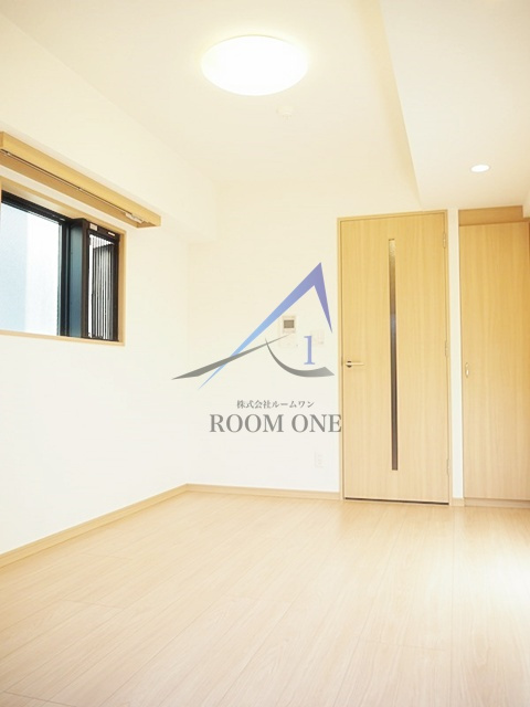 ルーブル溝の口参番館の寝室|寝室です。