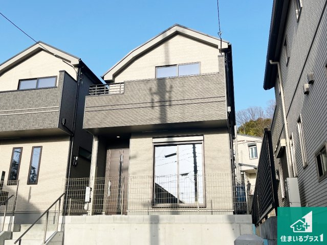 神戸市垂水区塩屋北町　新築一戸建ての外観|お客様に長く安心して住んでいだだける事にこだわった家づくり！住んでからのアフターサービスにもしっかりと取り組んでいます！