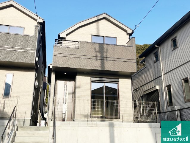 神戸市垂水区塩屋北町　新築一戸建ての外観|安心の10年保証！外観を美しく保ち、雨水で汚れを落とします！気になることがありましたら、お気軽にお問い合わせください！