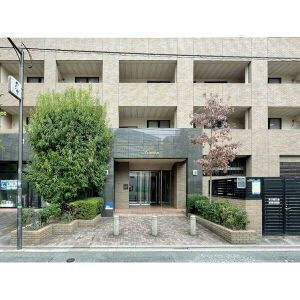 福岡市中央区渡辺通２丁目の賃貸マンションのエントランス
