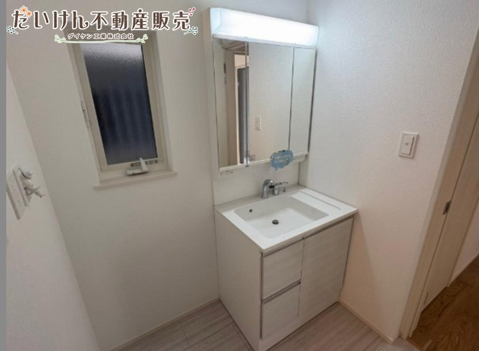 明石市第2中朝霧丘　新築戸建の独立洗面台