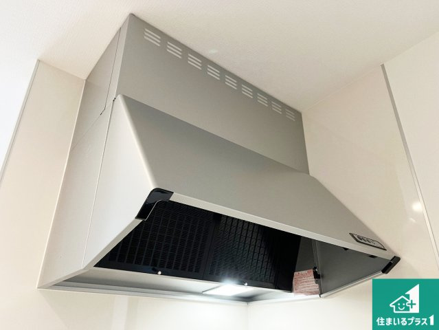 神戸市垂水区桃山台　新築一戸建ての設備|汚れにくいスロットフィルタでお手入れラクラク！ＬＥＤ照明付き！