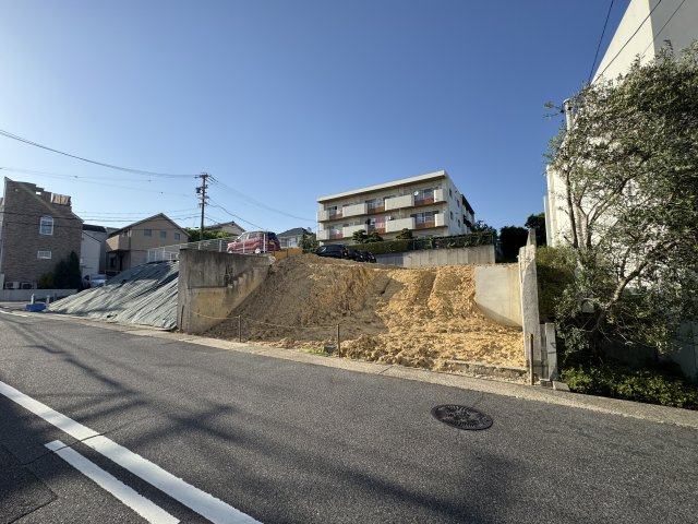 名古屋市名東区高間町の前面道路含む現地写真