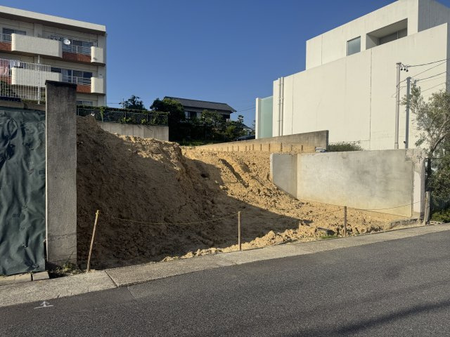 名古屋市名東区高間町の前面道路含む現地写真