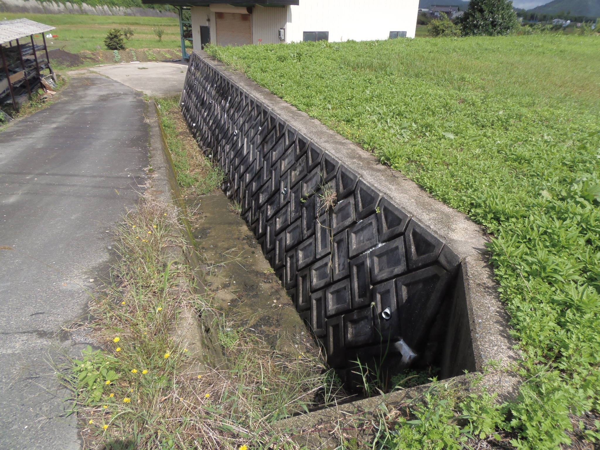 丹波市春日町野上野の売地の外観