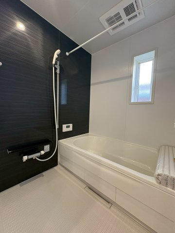 京都郡苅田町富久町2丁目　新築一戸建ての浴室|足を思いっきり伸ばせるバスルーム♪
【苅田町　新築戸建て】