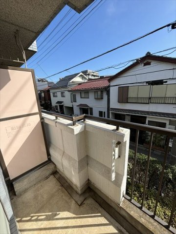 クレインパレス南大泉　B棟のバルコニー