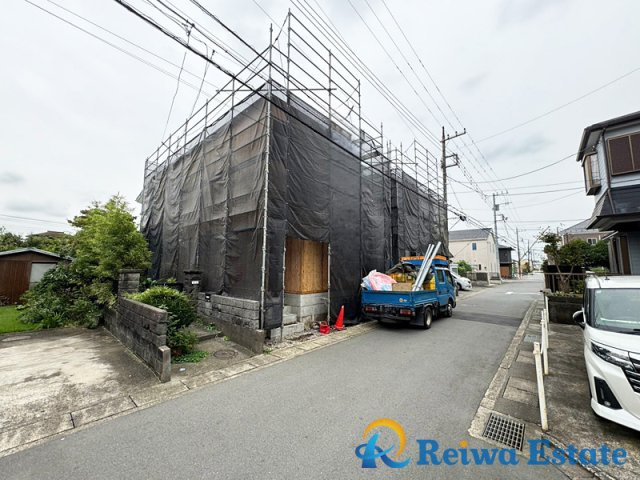 新築戸建　高座郡寒川町宮山の前面道路含む現地写真