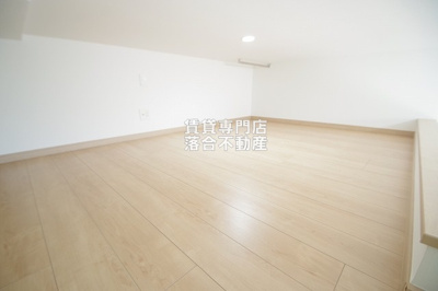 【寝室】 | オレンジポピー | ロフト付き