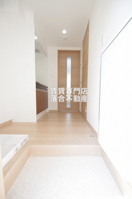 【玄関】 | オレンジポピー | 落ち着いた玄関