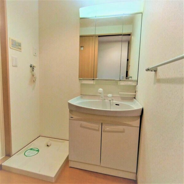 ＣＯＭＦＯＲＴＢＥＬＬの独立洗面台|別部屋参考写真となります