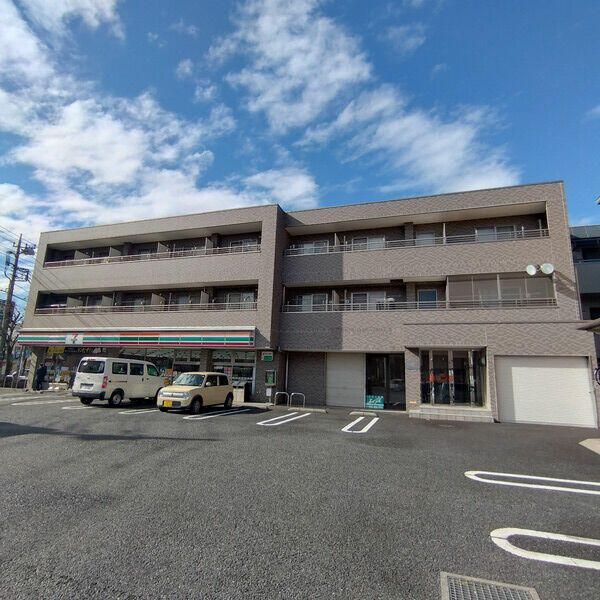 ＣＯＭＦＯＲＴＢＥＬＬの外観